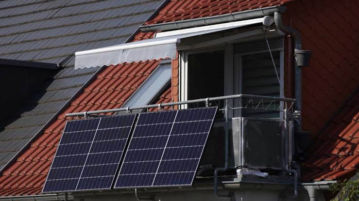 How Safe Is Balcony Solar? Selected U.S. State Updates