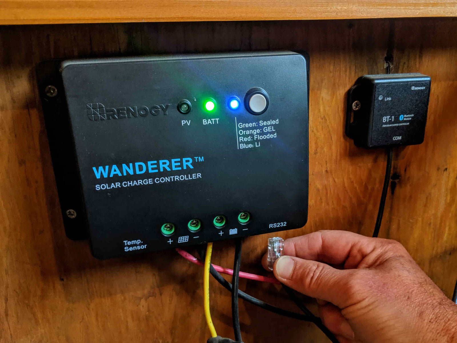 Battery Monitor vs Bluetooth Module: What's Best to Monitor Your System?