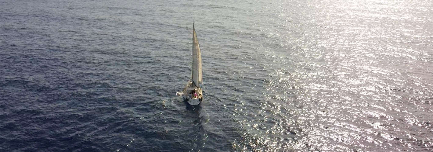 Selecting the Best Trolling Motor Battery [Type & Size]